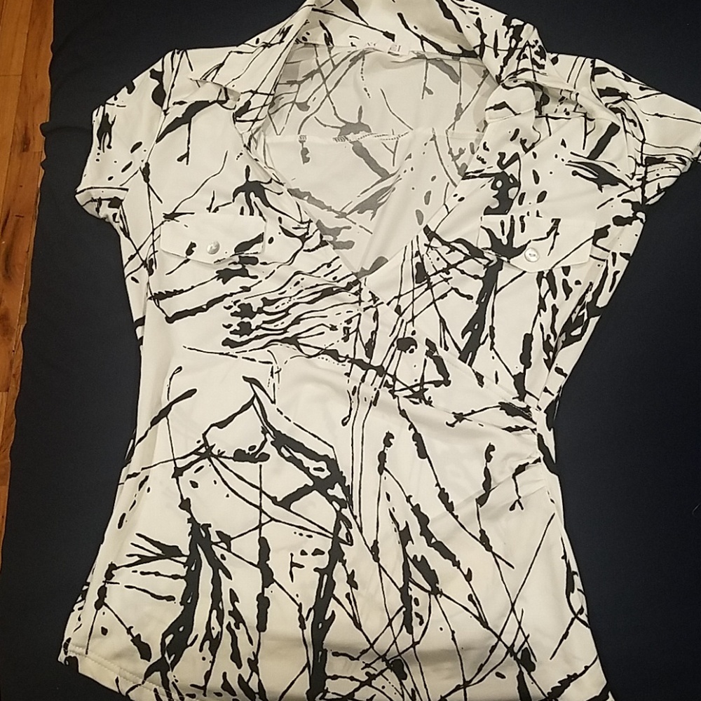 Agaci deep cut shirt